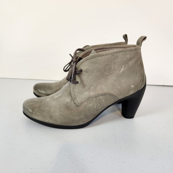 Ecco Women’s Ankle Boots Lace Up Gray Leather Block Heels Shoes Size 38 US 7 7.5 - Picture 1 of 9